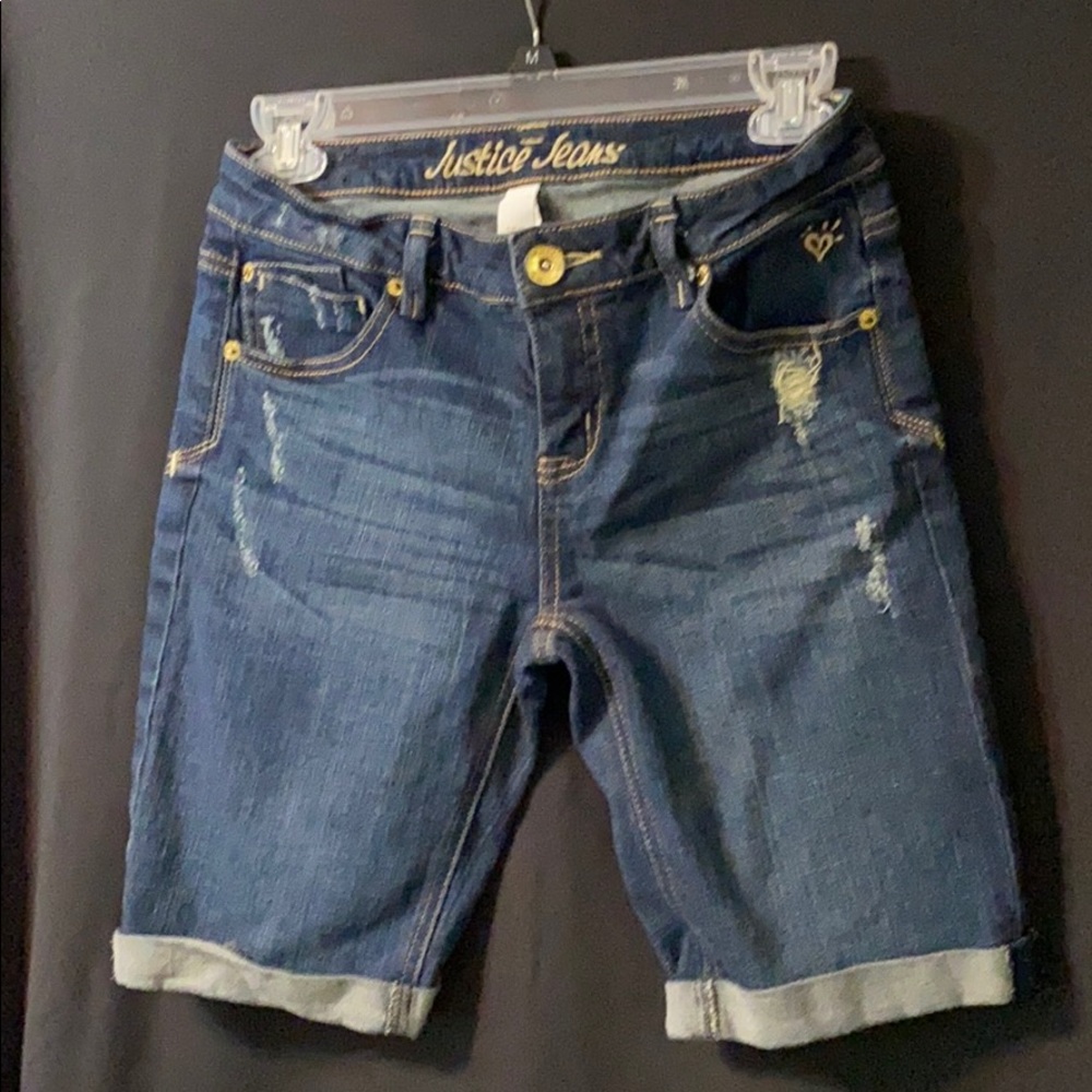 Like new! Justice Jean shorts